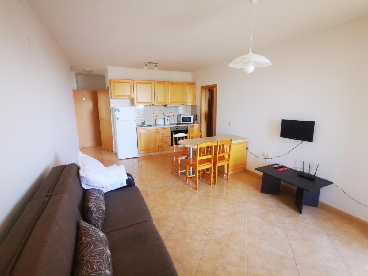 Marina Delfin Apartments - Top Location & Pet Friendly Sveti Vlas Ngoại thất bức ảnh