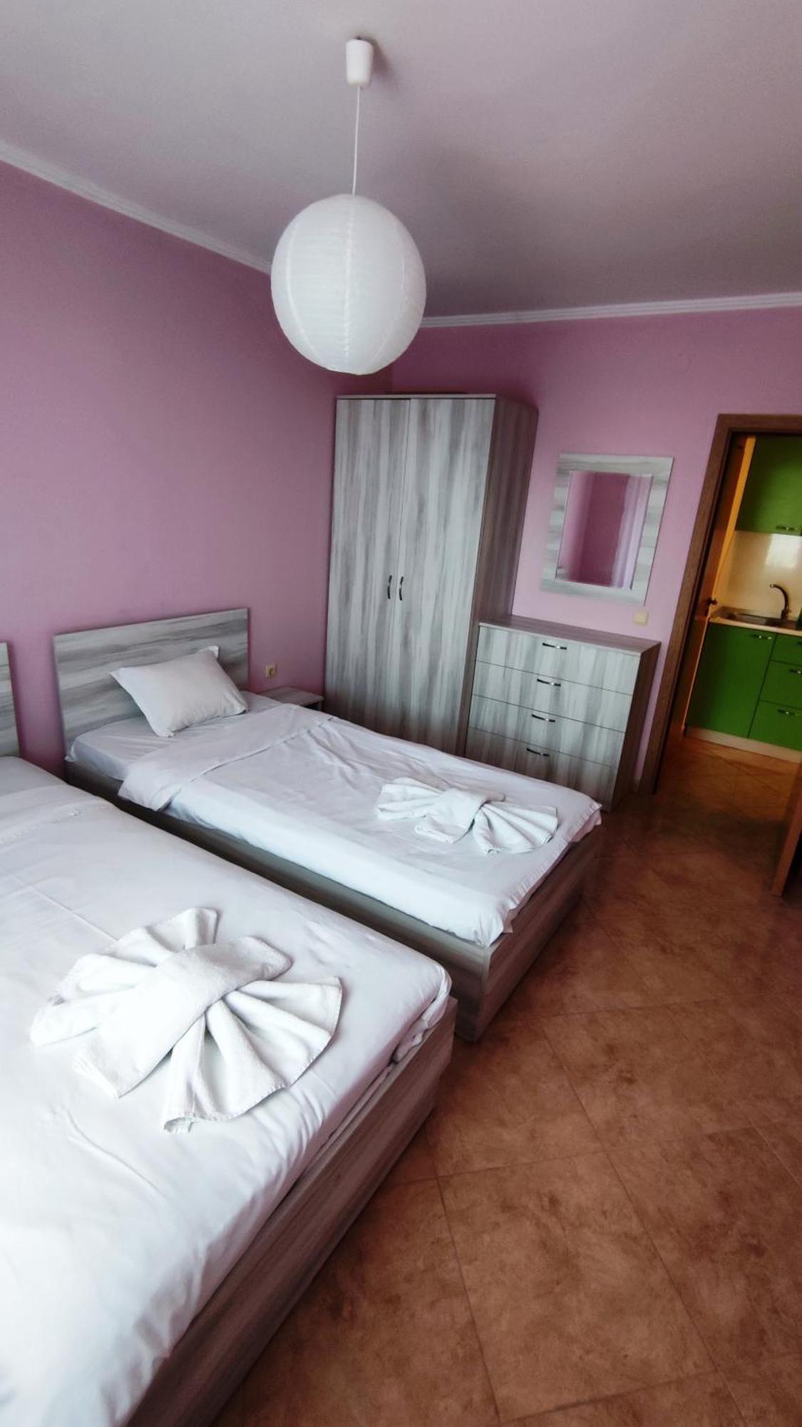 Marina Delfin Apartments - Top Location & Pet Friendly Sveti Vlas Ngoại thất bức ảnh