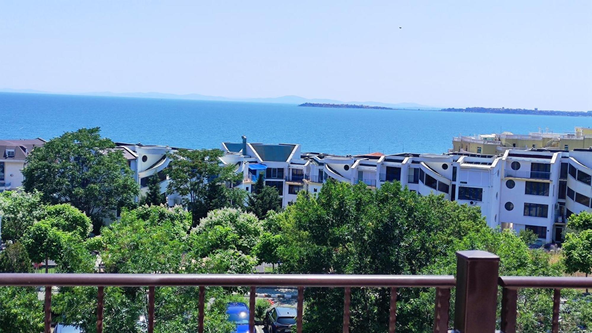 Marina Delfin Apartments - Top Location & Pet Friendly Sveti Vlas Ngoại thất bức ảnh