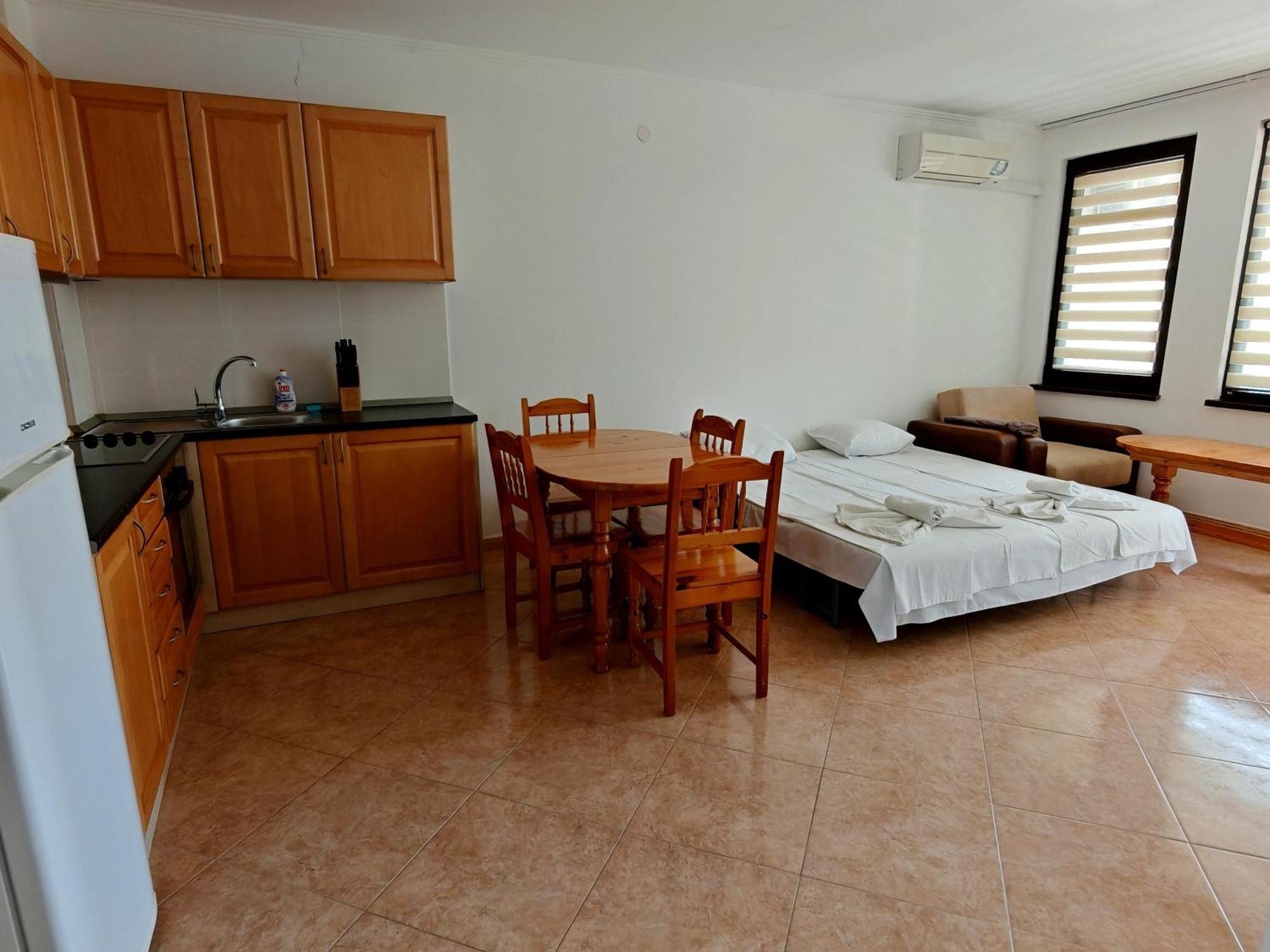 Marina Delfin Apartments - Top Location & Pet Friendly Sveti Vlas Ngoại thất bức ảnh