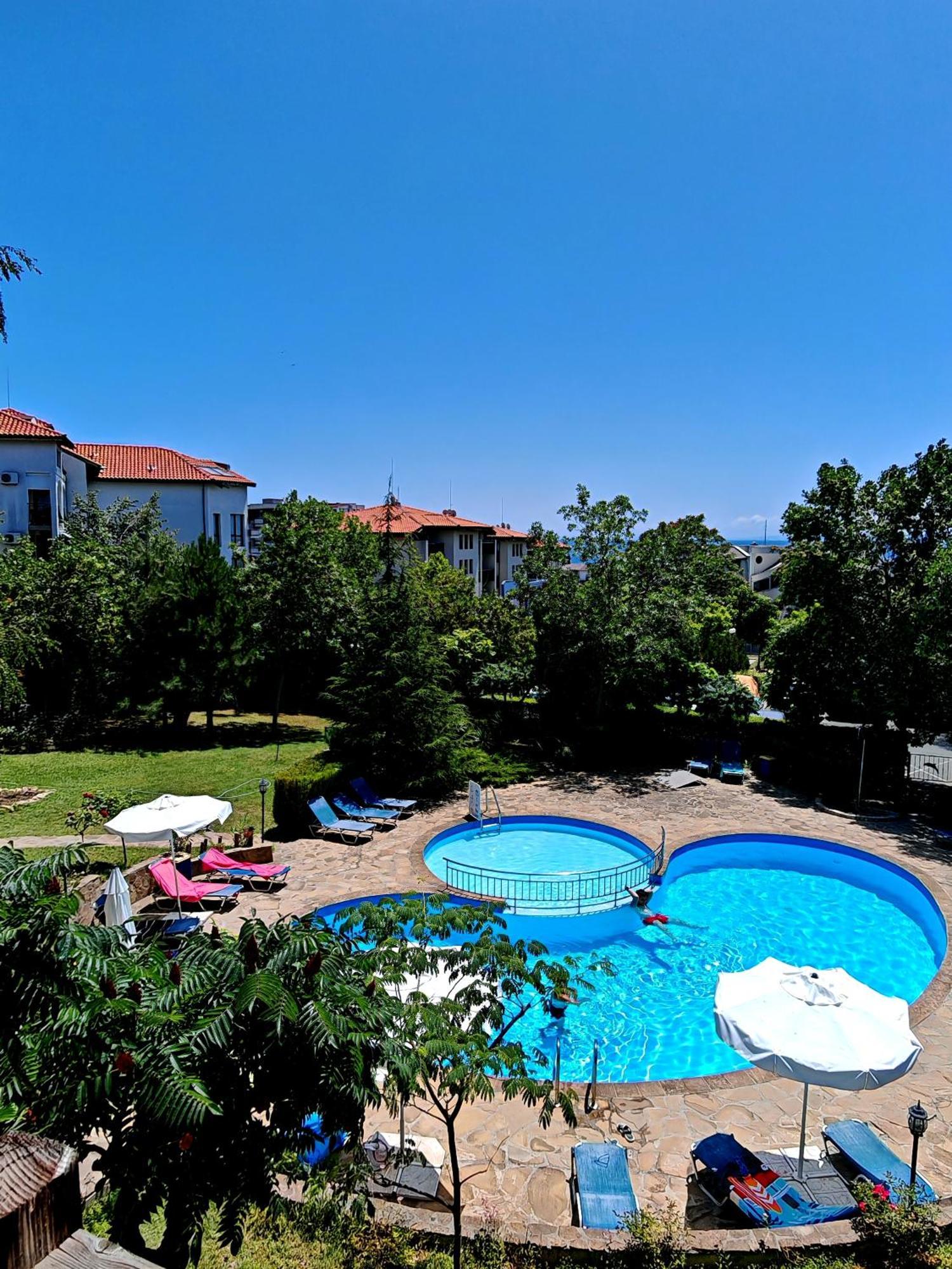 Marina Delfin Apartments - Top Location & Pet Friendly Sveti Vlas Ngoại thất bức ảnh